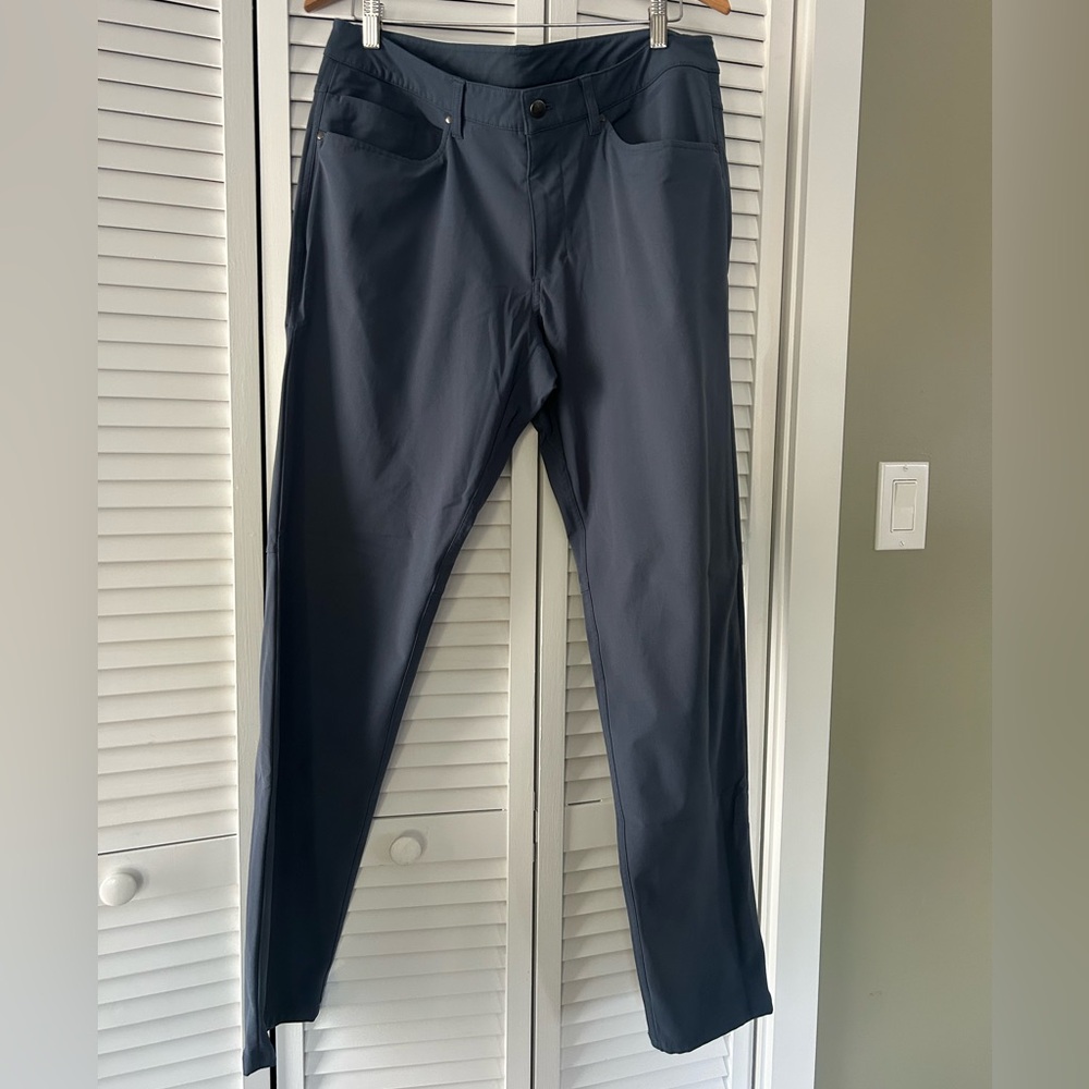Lululemon Athletica Men's Dark Gray Chinos